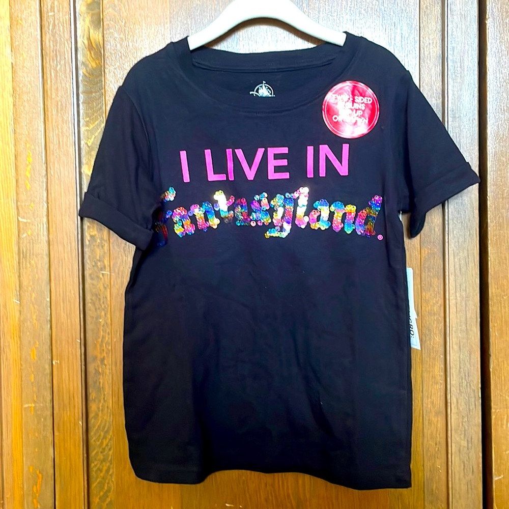 Disney Parks "I Live in Fantasyland" t-shirt XS